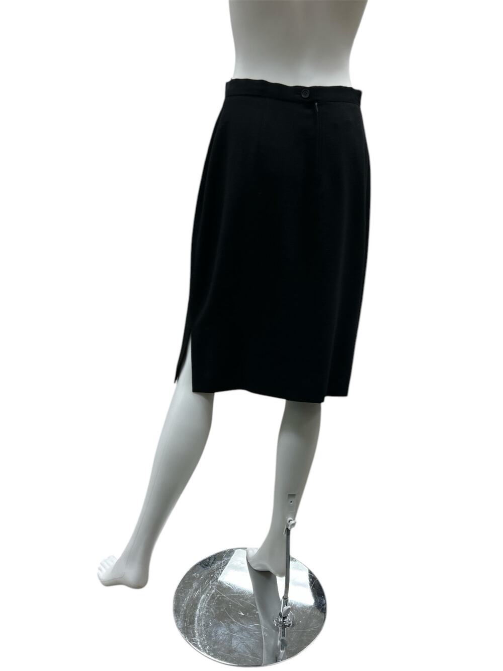 Giorgio Armani Le Collezioni Skirt Women’s Size 10 Pencil Style Side Slit Black